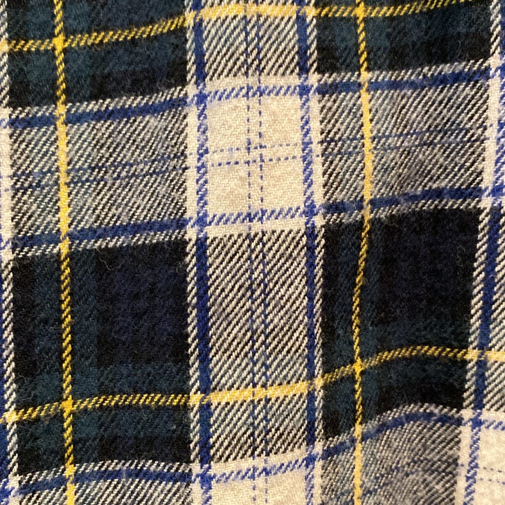 Eddie Bauer Men’s Long Sleeve Flannel Shirt. Green/Navy Plaid. Large. - Picture 3 of 6